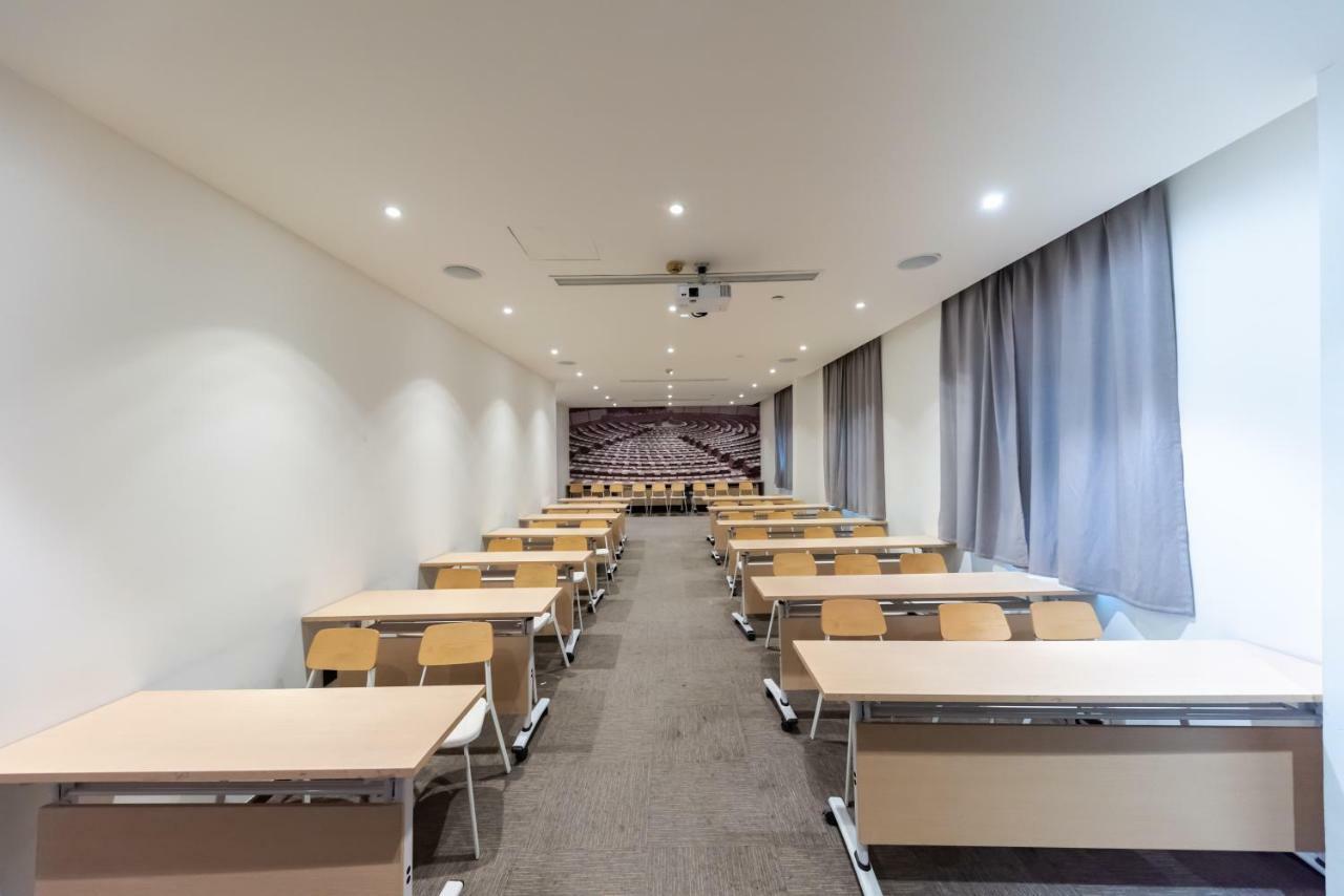 Ibis Wuxi Hi Tech Hotel Luaran gambar