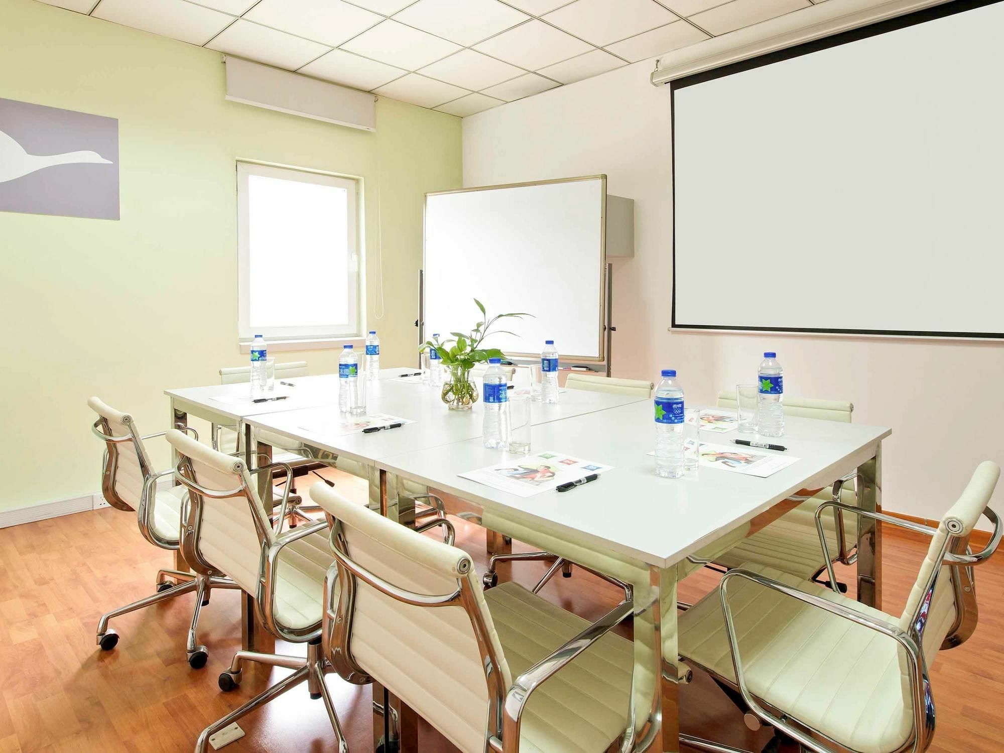 Ibis Wuxi Hi Tech Hotel Luaran gambar